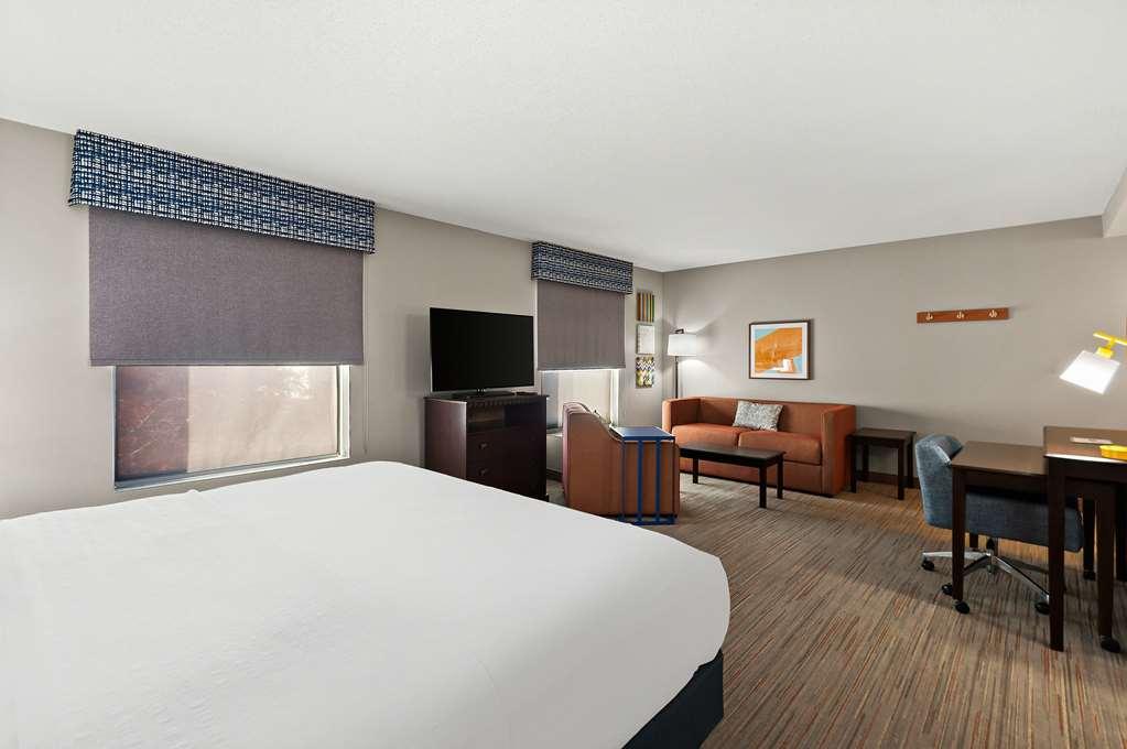 Hampton Inn & Suites Fort Belvoir Alexandria South Værelse billede